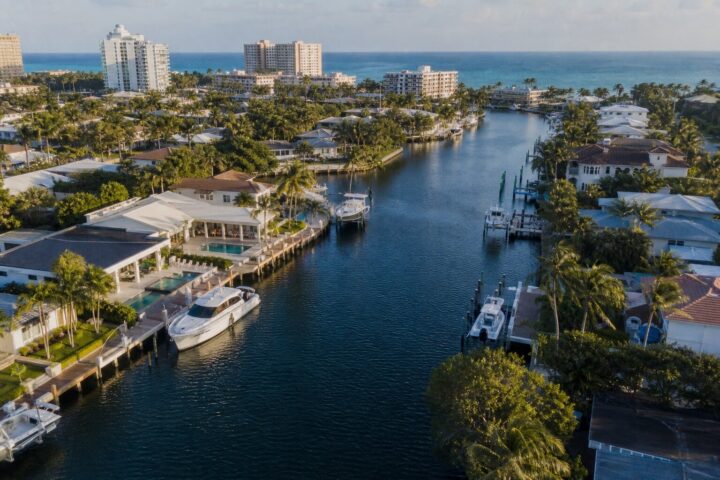 Canal-front marina and waterfront homes in Pompano Beach